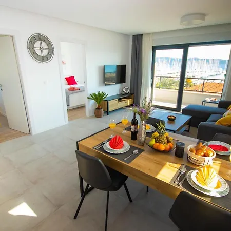 Apartment Le-lu Kastela