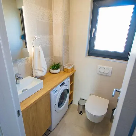 Le-lu Apartment Kastela