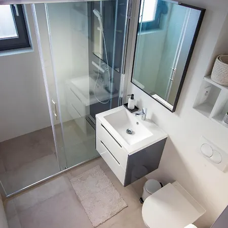 Apartament Le-lu Kaštela