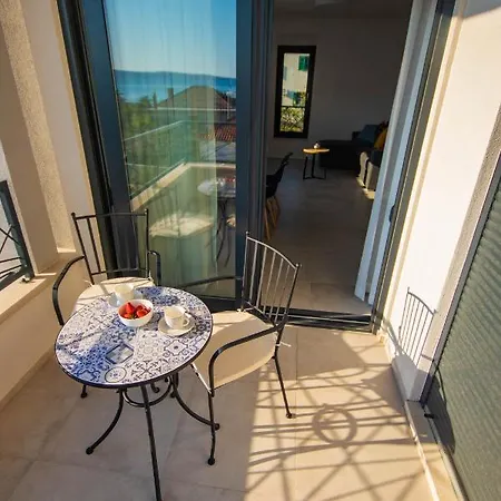 Apartament Le-lu Kaštela