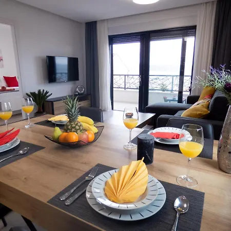 Le-lu Apartment