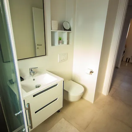 Le-lu Apartment Kastela