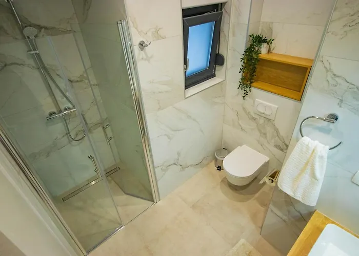 Le-lu Appartement *